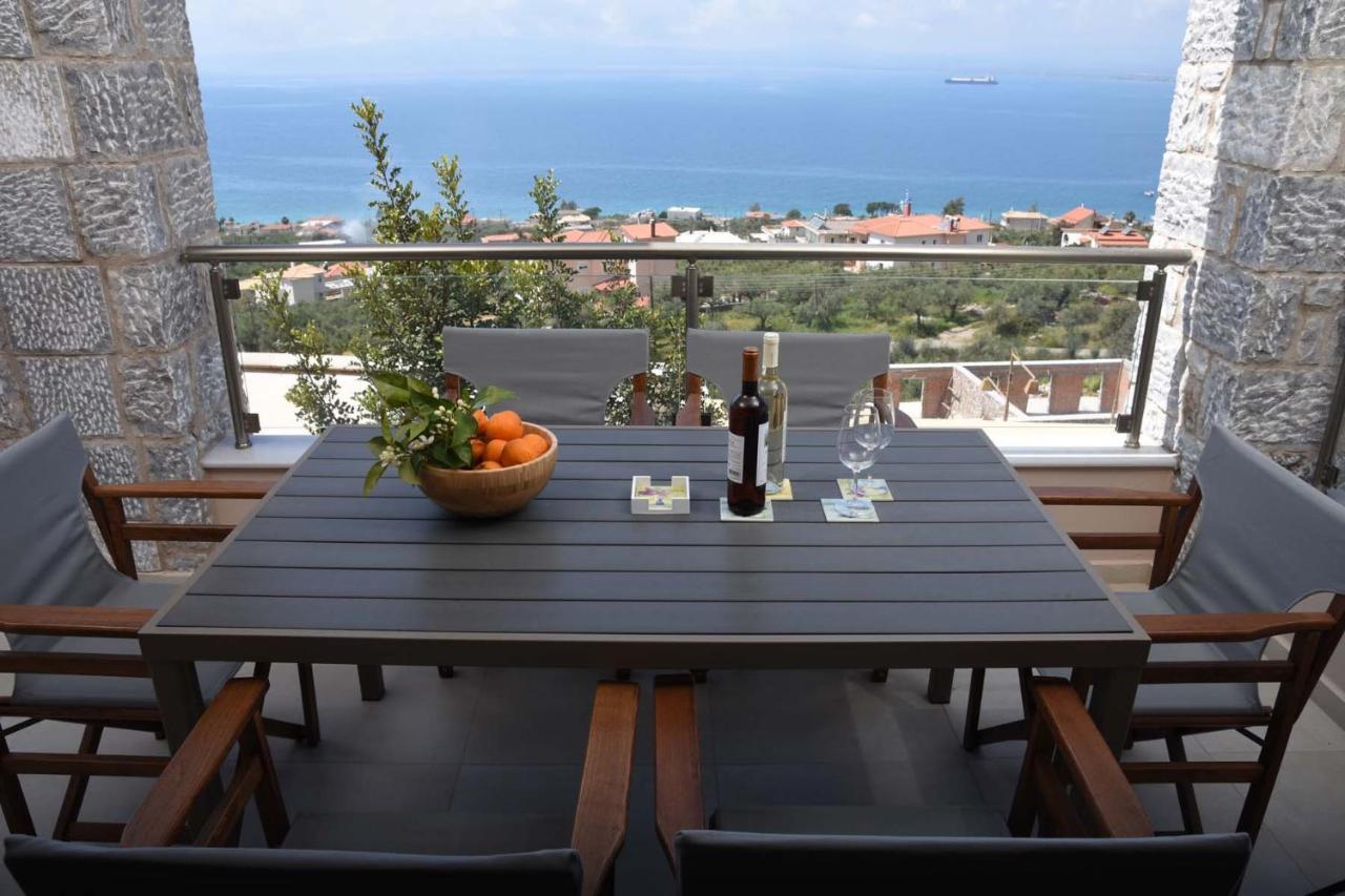 Villa Dafni - Infinite Sea Vistas With Private Pool Каламата Экстерьер фото