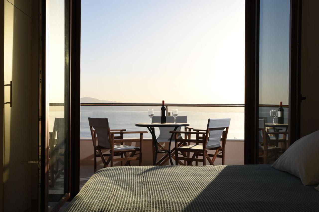Villa Dafni - Infinite Sea Vistas With Private Pool Каламата Экстерьер фото