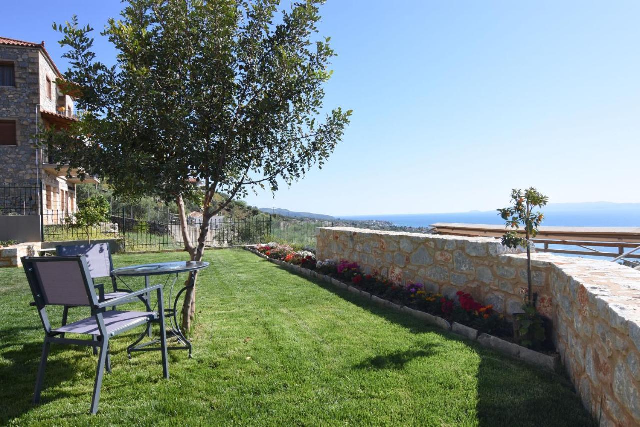 Villa Dafni - Infinite Sea Vistas With Private Pool Каламата Экстерьер фото