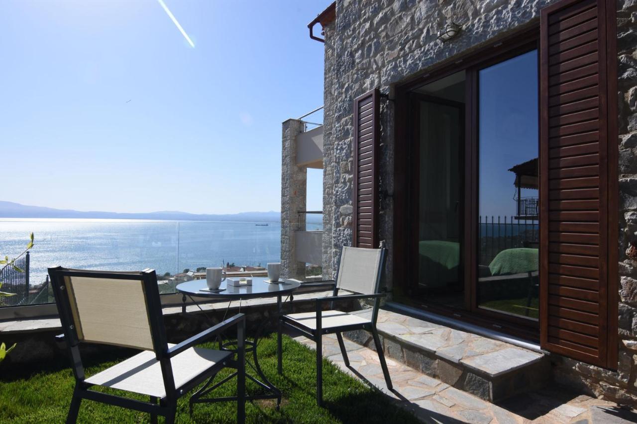Villa Dafni - Infinite Sea Vistas With Private Pool Каламата Экстерьер фото