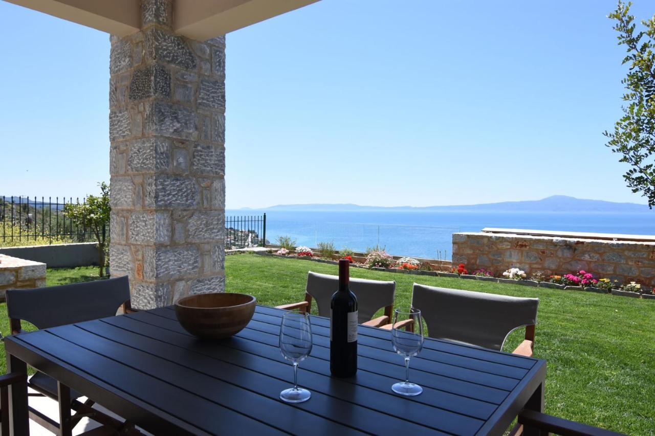 Villa Dafni - Infinite Sea Vistas With Private Pool Каламата Экстерьер фото